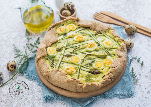 Recetas de Platos Únicos: TARTA SALADA INTEGRAL CON ESPÁRRAGOS, RICOTTA DE CABRA Y HUEVOS DE CODORNIZ