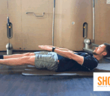 ¿Quieres un abdomen plano? Prueba el Sit Up con los pies elevados.